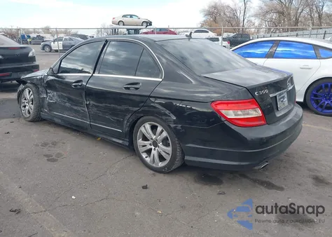 2011 Mercedes-Benz C 300 Sport из США, поврежденный, VIN WDDGF5EB8BA524987